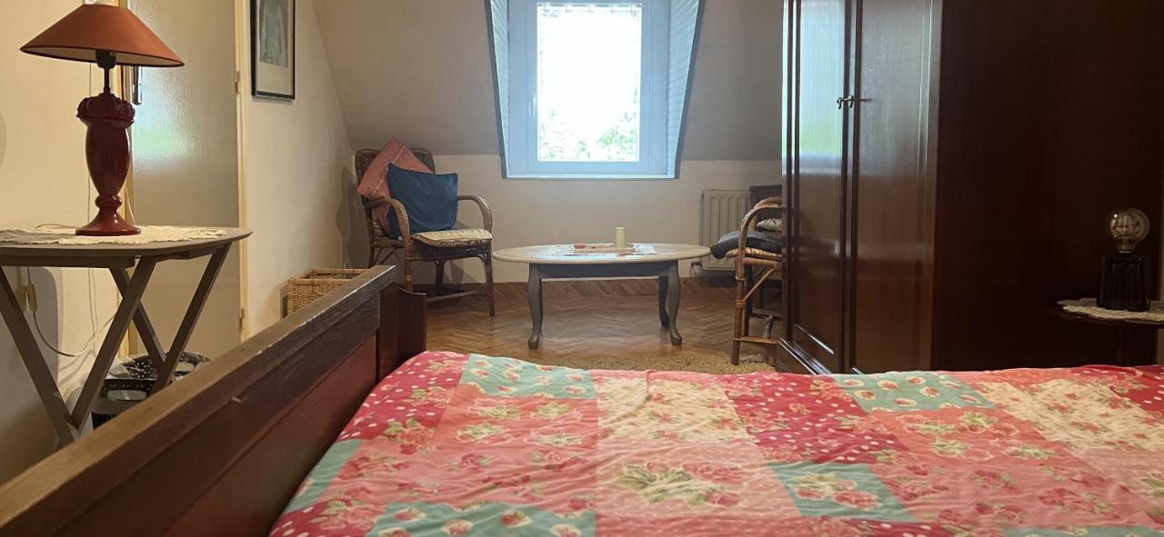 Double & Family Rooms In Tranquility In Blue Saint-Mars-sur-la-Futaie Exteriér fotografie